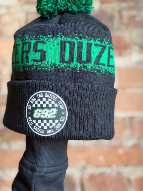 Czapka z Pomponem Duzers #692 U