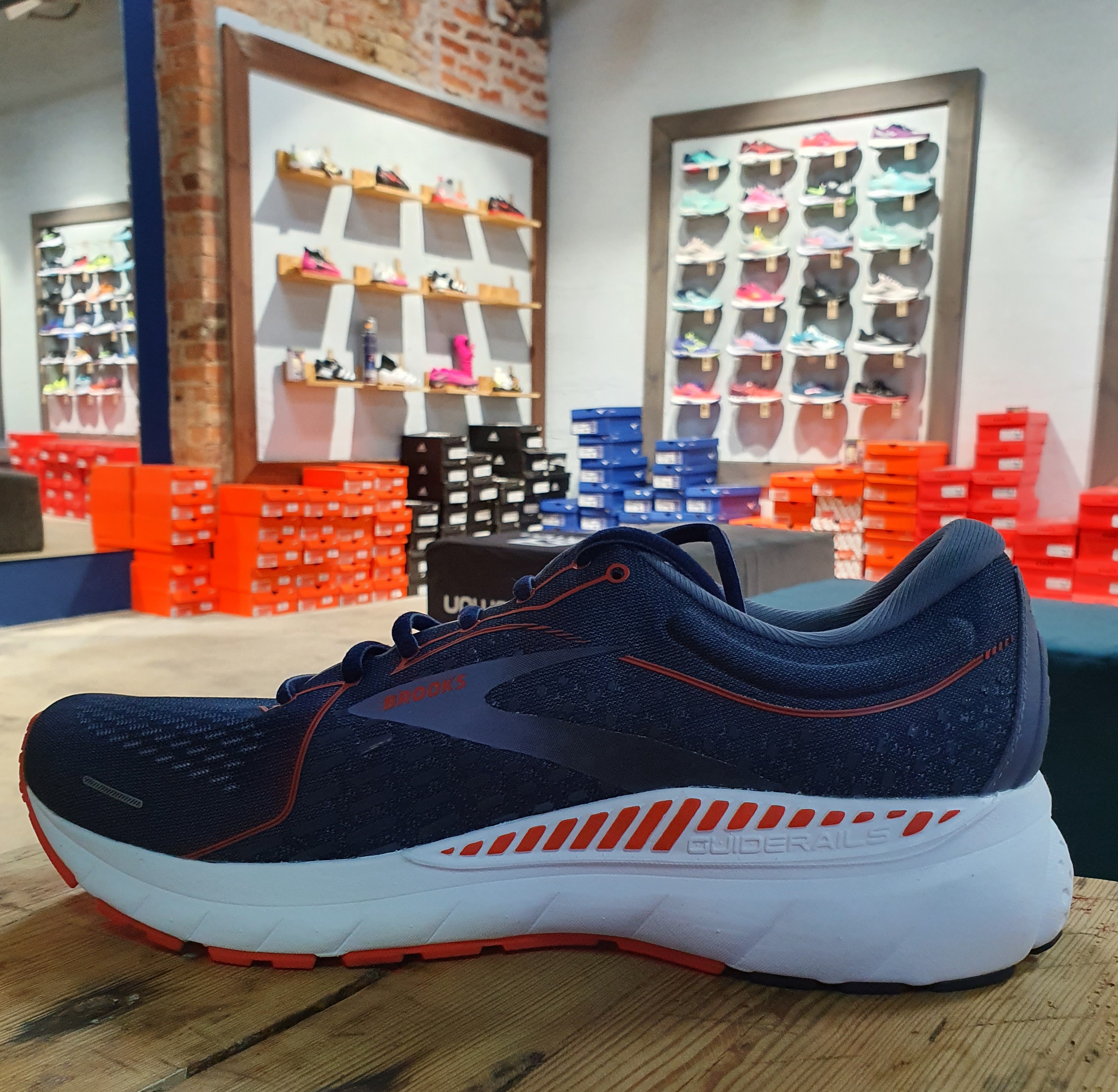 Brooks Adrenaline GTS 21